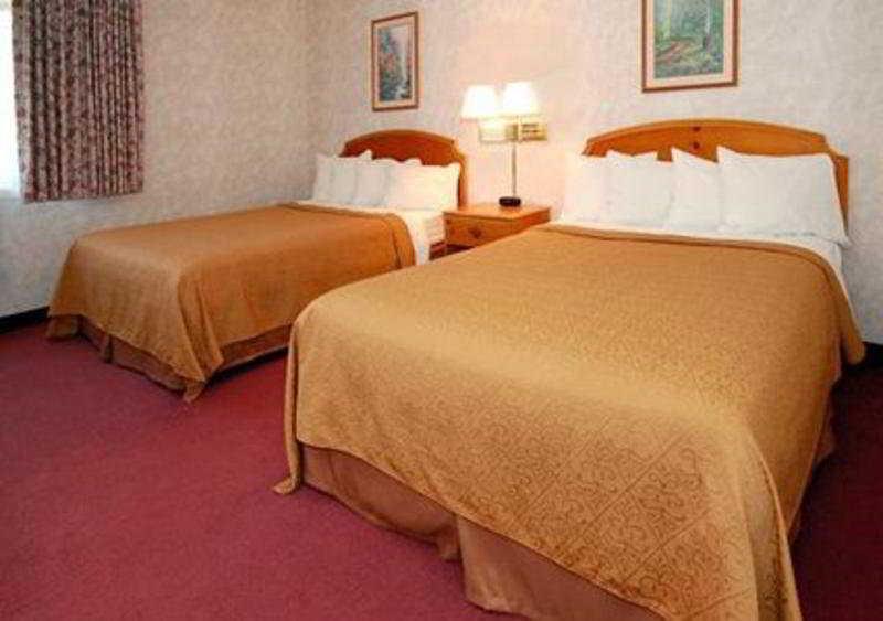 Quality Inn Oakwood Fairwood Ruang foto